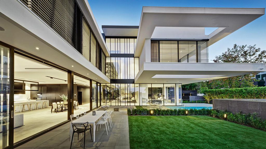 Biggest House In The World 2017 melbourne's most expensive house of 2017 just sold for $19m Biggest House In The World 2017 melbourne's most expensive house of 2017 just sold for $19m