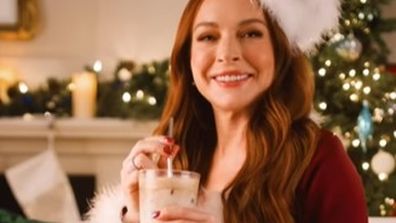 Lindsay Lohan Pepsi ve süt reklamı