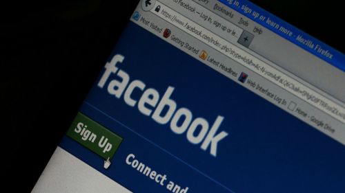 Facebook unveils free Internet app