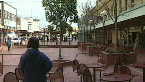 The teenager was stabbed at Geelong's Market Square shopping centre in 1995. (9NEWS)