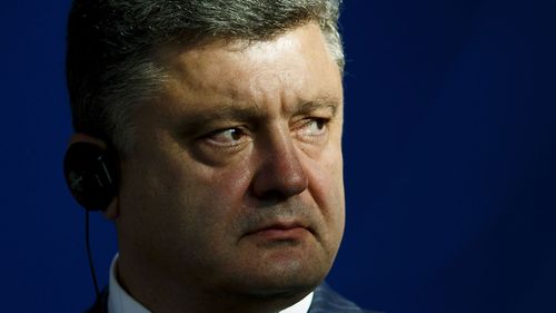 Poroshenko hails freed Ukraine 'warriors'