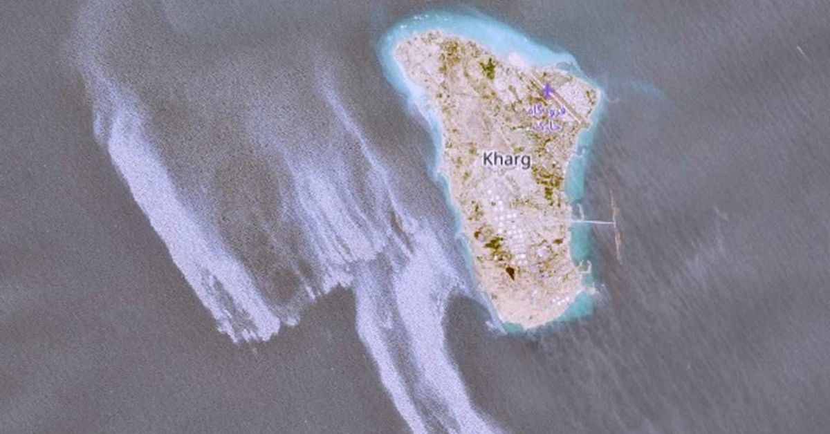 Pentagon won't deny attack after massive oil slick spotted off Kharg Island