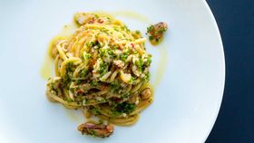 Spaghetti with spanner crab, garlic, chilli, parsley and lemon