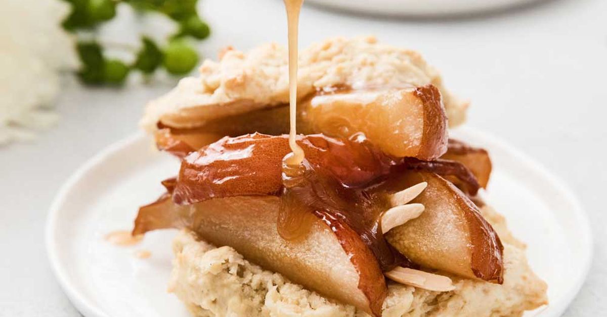 Vanilla shortcakes with maple roasted pears - 9Kitchen