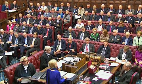 Brexit bill delay after Lords back rights of EU nationals 