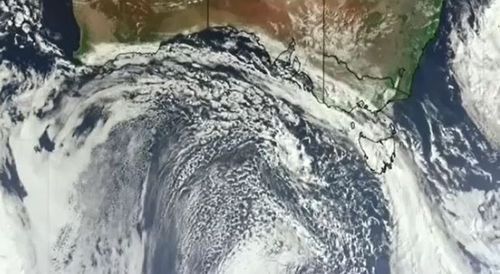 A recent cold snap hit the south-east, brought by a swirling mass of air sitting over Antarctica and the Southern Ocean. (Weatherzone)