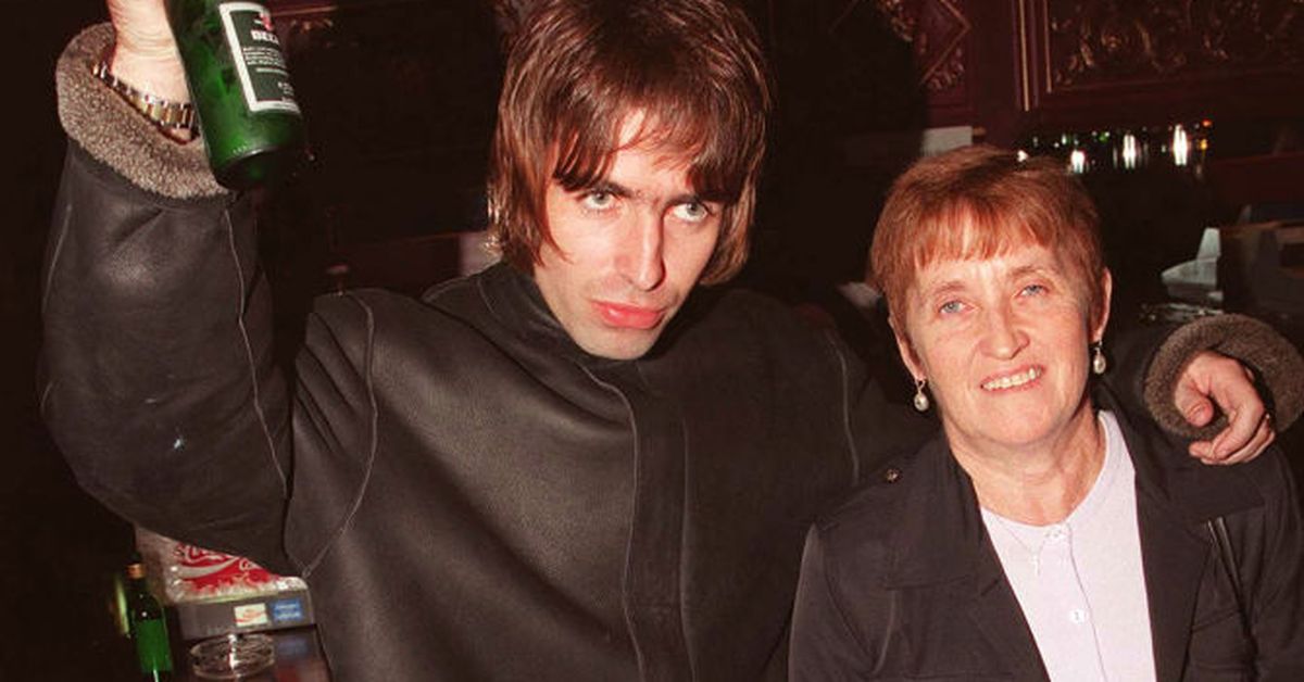 Liam and Noel Gallagher’s mum Peggy finally sees her sons reunite on stage