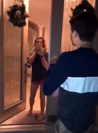 Prom proposal goes wrong in the most hilarious way possible