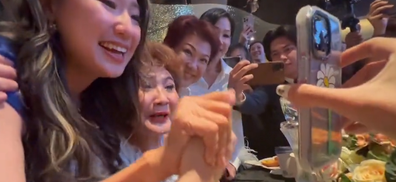 Janet Yeoh, Michelle Yeoh's mother and the actress' family celebrate over Facetime after her Oscars win.