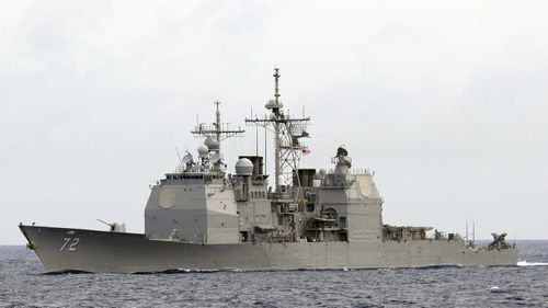 US destroyer fires warning at Iran vessel