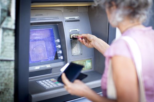 39% of Australians have lost confidence in their bank. In fact, one in eight, will be switching banks in the next 12-months. (GETTY)