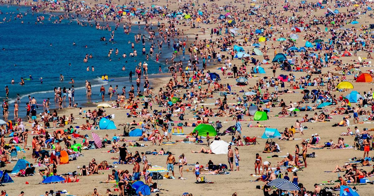 Beach chaos threatens europe as temperatures rise