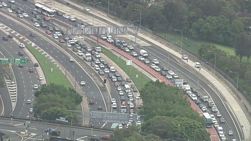 Motorists are being advised to delay their travel or use a different route. (9NEWS)