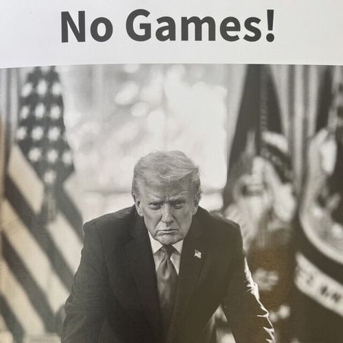 Donald Trump postou uma foto com o slogan 