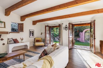 wyatt rusell kurt goldie sells studio city spanish 1930s home