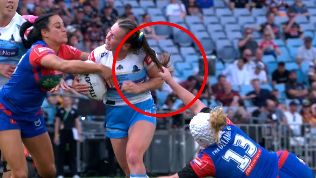 Hannah Southwell was penalised and placed on report after tugging at Georgia Hale&#x27;s hair in a tackle.