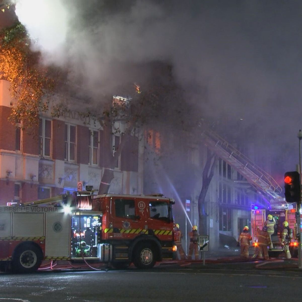 Goldfingers club fire: No bodies found following fire in old Melbourne strip  club, blaze deemed not suspicious