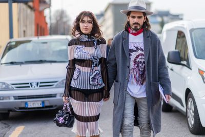 When it comes to a pure, hedonistic appreciation of life's
greatest pleasures, Italians do it best. The fashion flock brought out their
most playful prints and quirky details for Milan
Fashion Week, putting a fresh spin on
tailoring in a chic celebration of style. Molto bene!