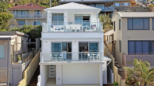 How to buy a $3.8 million beachfront Sydney mansion for $5