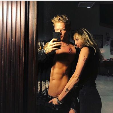 Miley Cyrus, Cody Simpson, selfie, Instagram