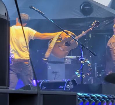 Marcus Mumford storms off stage during Mumford & Sons performance in Oregon