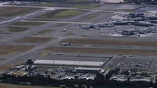 Only one runway at Sydney airport is in use. (9NEWS)