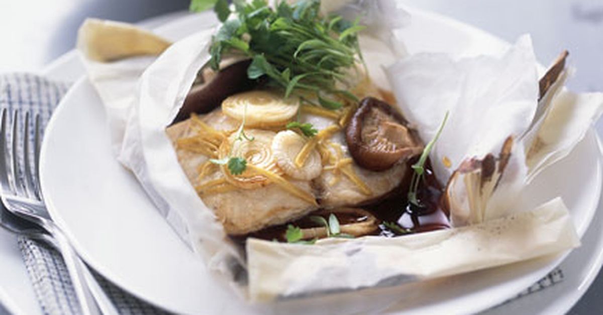 Blue-eye 'en papillote' with ginger and coriander cress - 9Kitchen