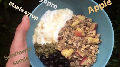 Raphaela Wiget's oats bowl breakfast