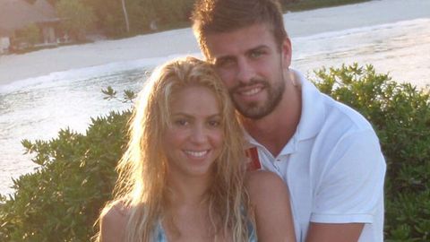 Hips don't lie: Shakira expecting first child with footballer boyfriend