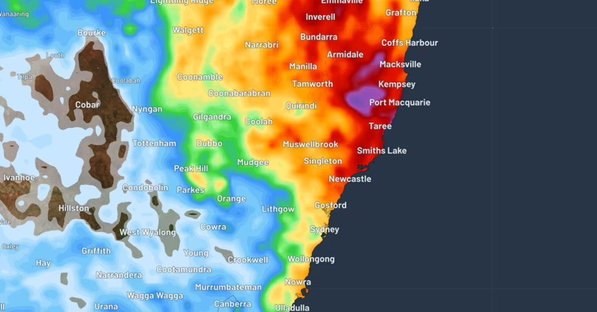 NSW residents warned of flood risk as heavy rain and storms lash state