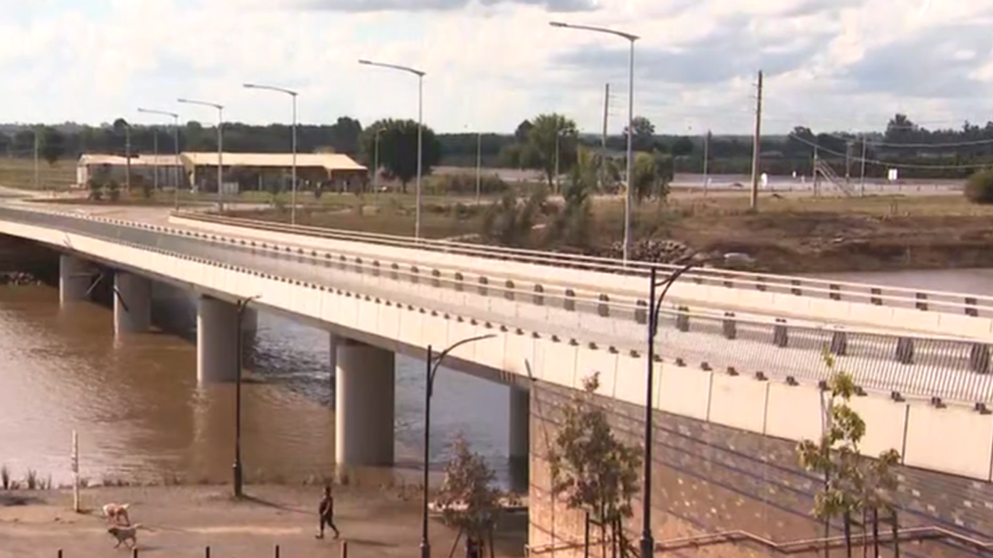 The Windsor Bridge in Sydney's west will reopen today after it was submerged by floodwater.