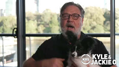 Russell Crowe introduces new puppy