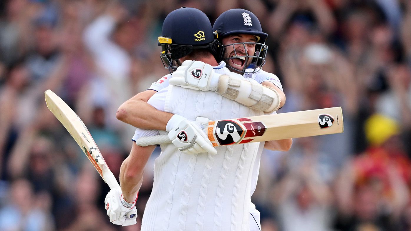 Ashes series alive after gripping England run chase at Headingley 