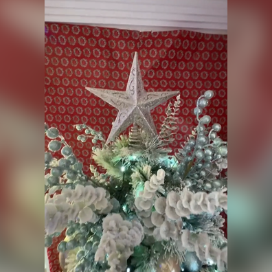 Christmas tree decoration hack tree topper tiktok