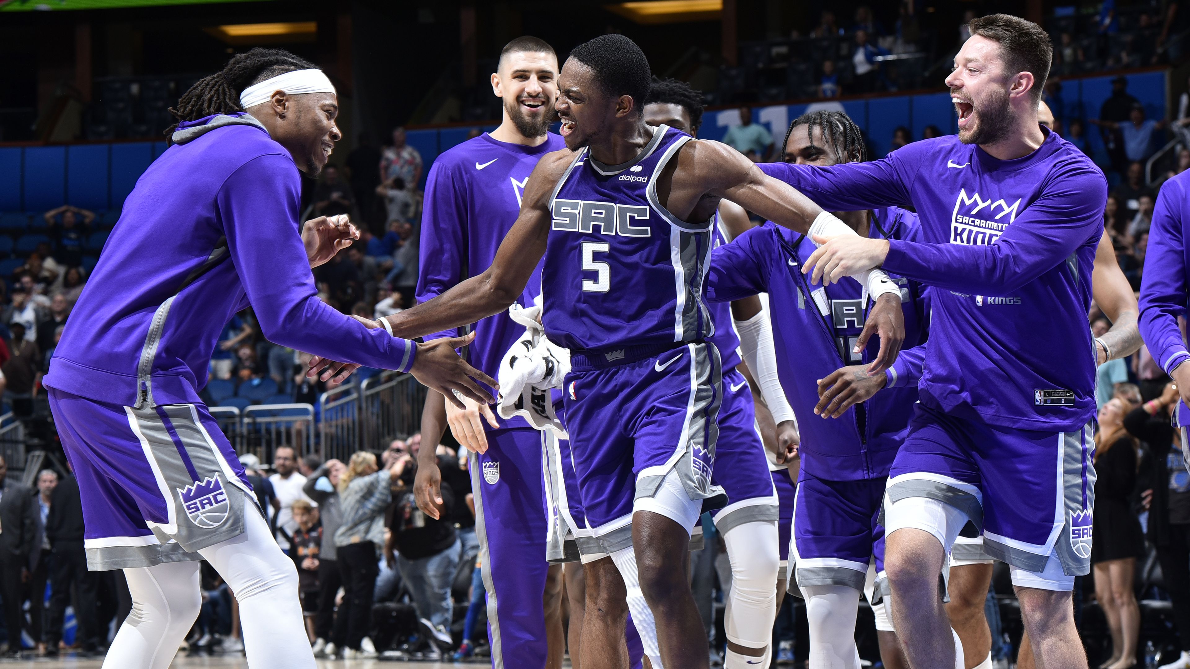 De&#x27;Aaron Fox celebrates his match-winning shot to defeat the Orlando Magic.