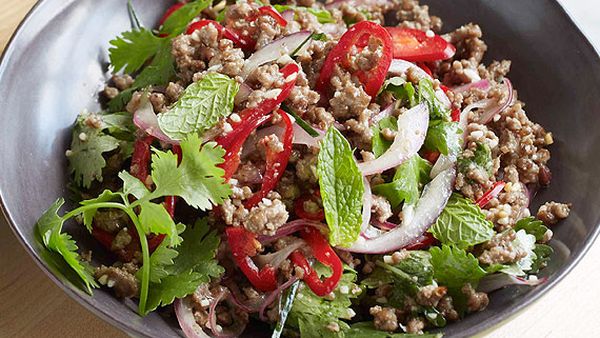 Minced beef larb with roasted rice