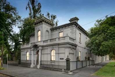 30-31 howe crescent south melbourne