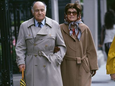 Jackie Kennedy Onassis walking with Maurice Tempelsman.  (Photo by Rick Maiman/Sygma via Getty Images)