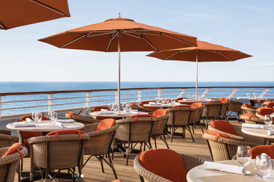 The Terrace Cafe ﻿on Oceania's Riviera.