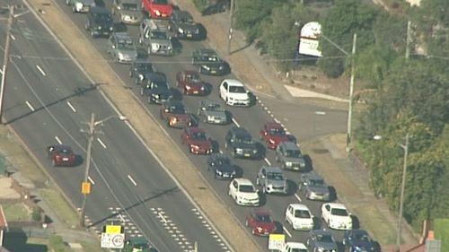 Heavy traffic was triggered by the blackout. (9NEWS)