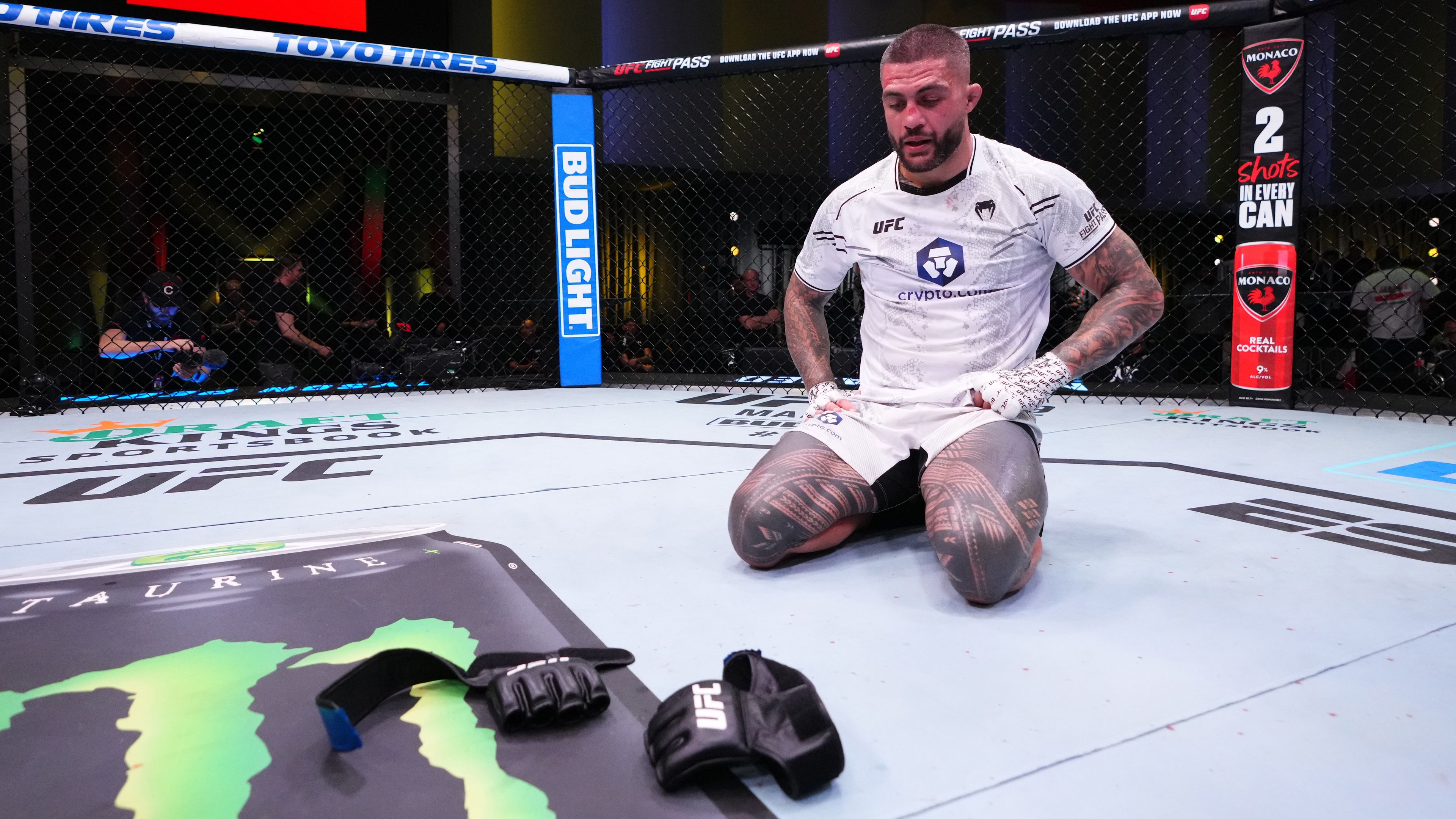 'Gonna have to rob someone': Tyson Pedro's shock retirement places UFC under the microscope