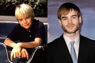 Although he's fallen out of the spotlight somewhat, 29-year-old David Gallagher is still a working actor, appearing in  small roles on TV shows like <i>Criminal Minds</i>, <i>CSI</i> and <i>The Vampire Diaries</i>. <br/>