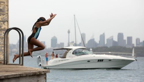 Temperatures will take a dive in the Harbour City from Wednesday. (AAP)