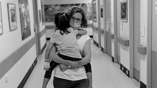 ﻿Emily and her mother Heather So.