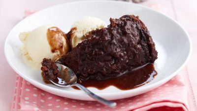 <a href="http://kitchen.nine.com.au/2016/05/16/16/35/chocolate-fudge-pudding" target="_top">Chocolate fudge pudding</a>