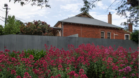 Wagga Wagga is among the top regional housing markets, according to a new report.