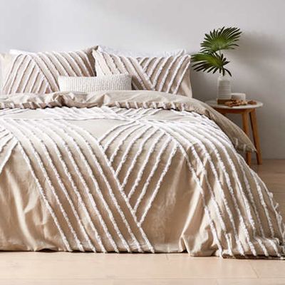 Best Quilt Cover Sets From Luxe To Less, What Size Is A Queen Bed Doona