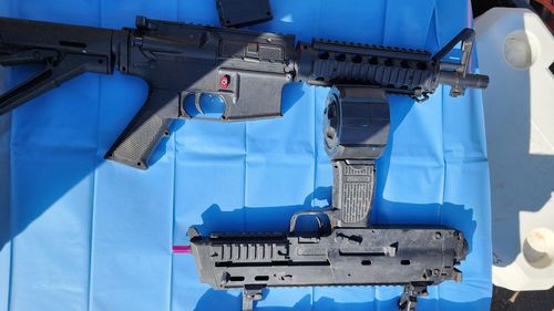 Armas/armas de fogo supostamente roubadas