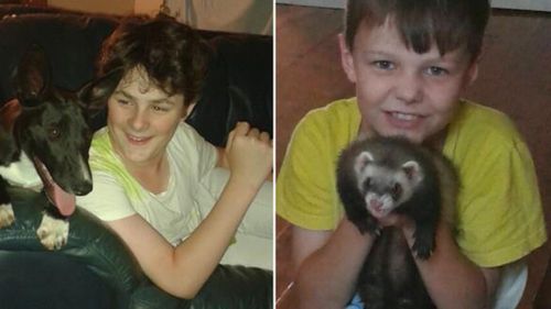 Ethan Jenkin, 15 (right) and Charlie Jenkin, 12, believe they saw their father at a Queensland shopping centre in January. (Facebook)