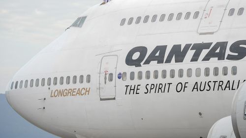 Qantas passenger demands compo over delays, slow drinks